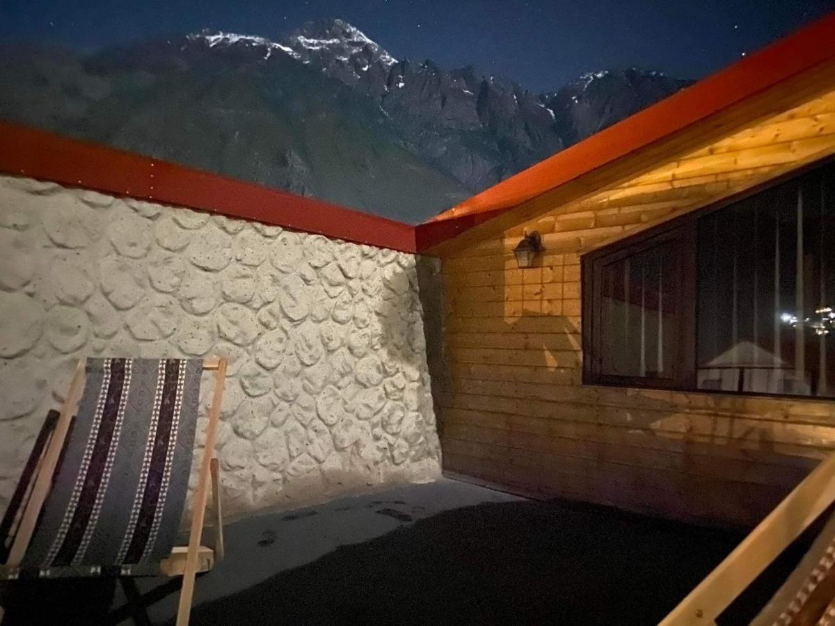 Four Season In Kazbegi Hotel Kültér fotó