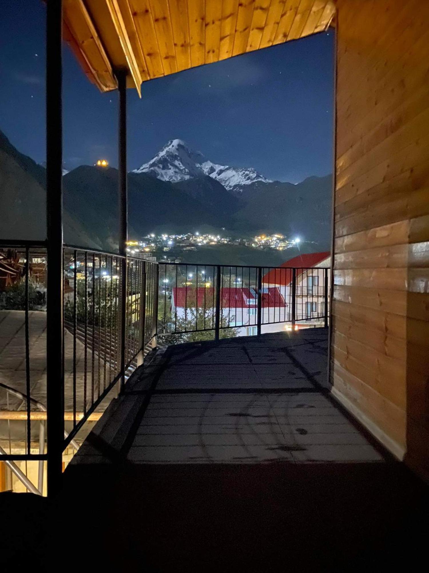 Four Season In Kazbegi Hotel Szoba fotó