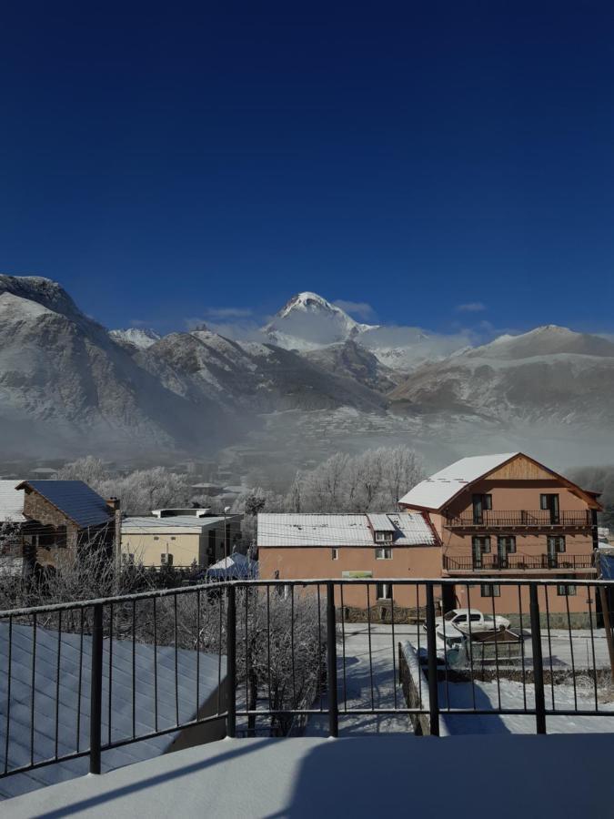 Four Season In Kazbegi Hotel Kültér fotó
